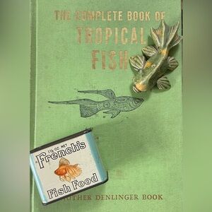 Vtg 1953 TROPICAL FISH Book